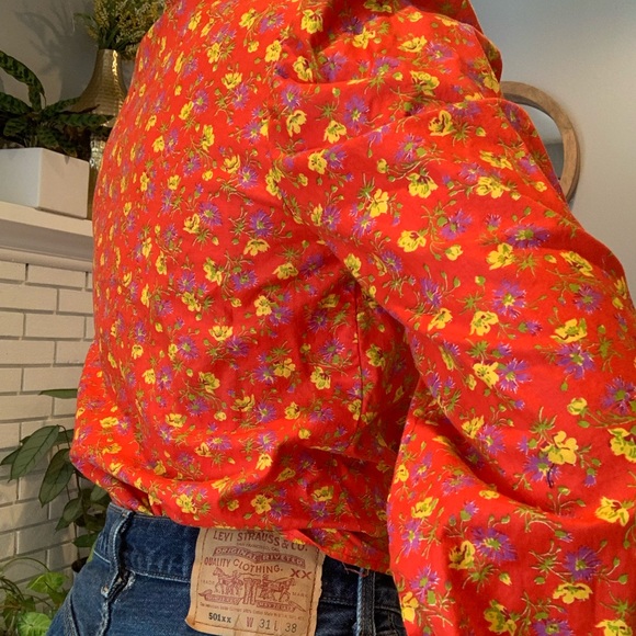 Red Prarie High Collar Button Up - Picture 5 of 5